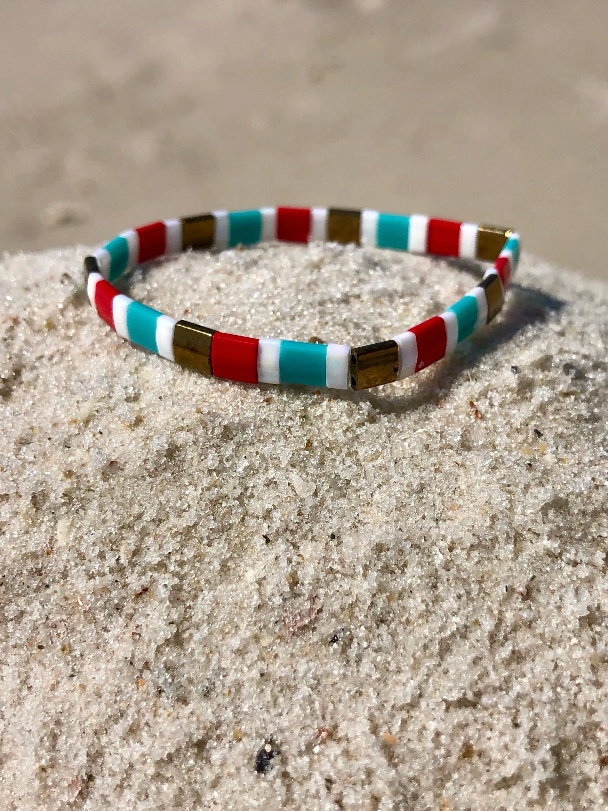 ‘Beach Days’ Tila Glass Bead Elastic Bracelet