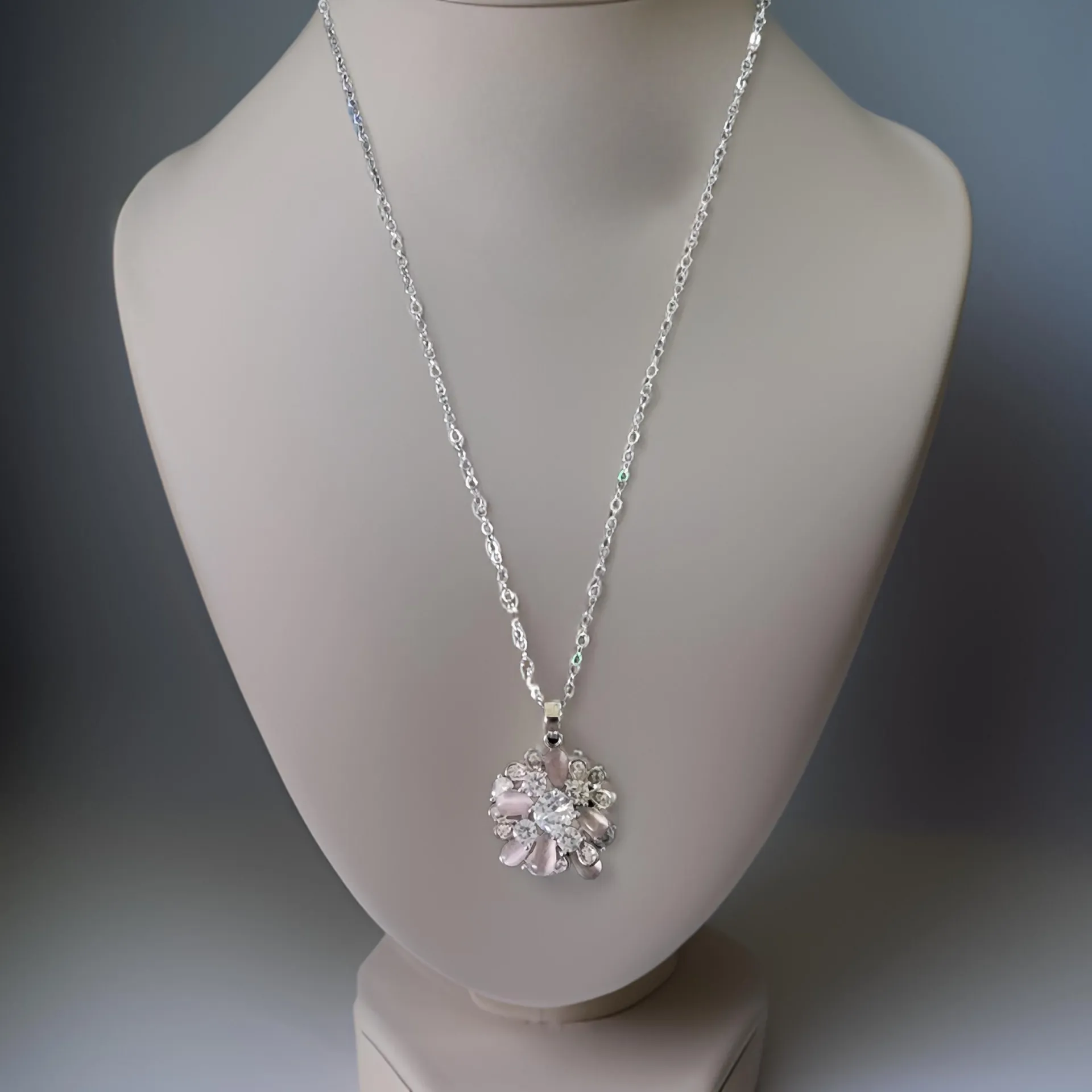 Delicate Petals set