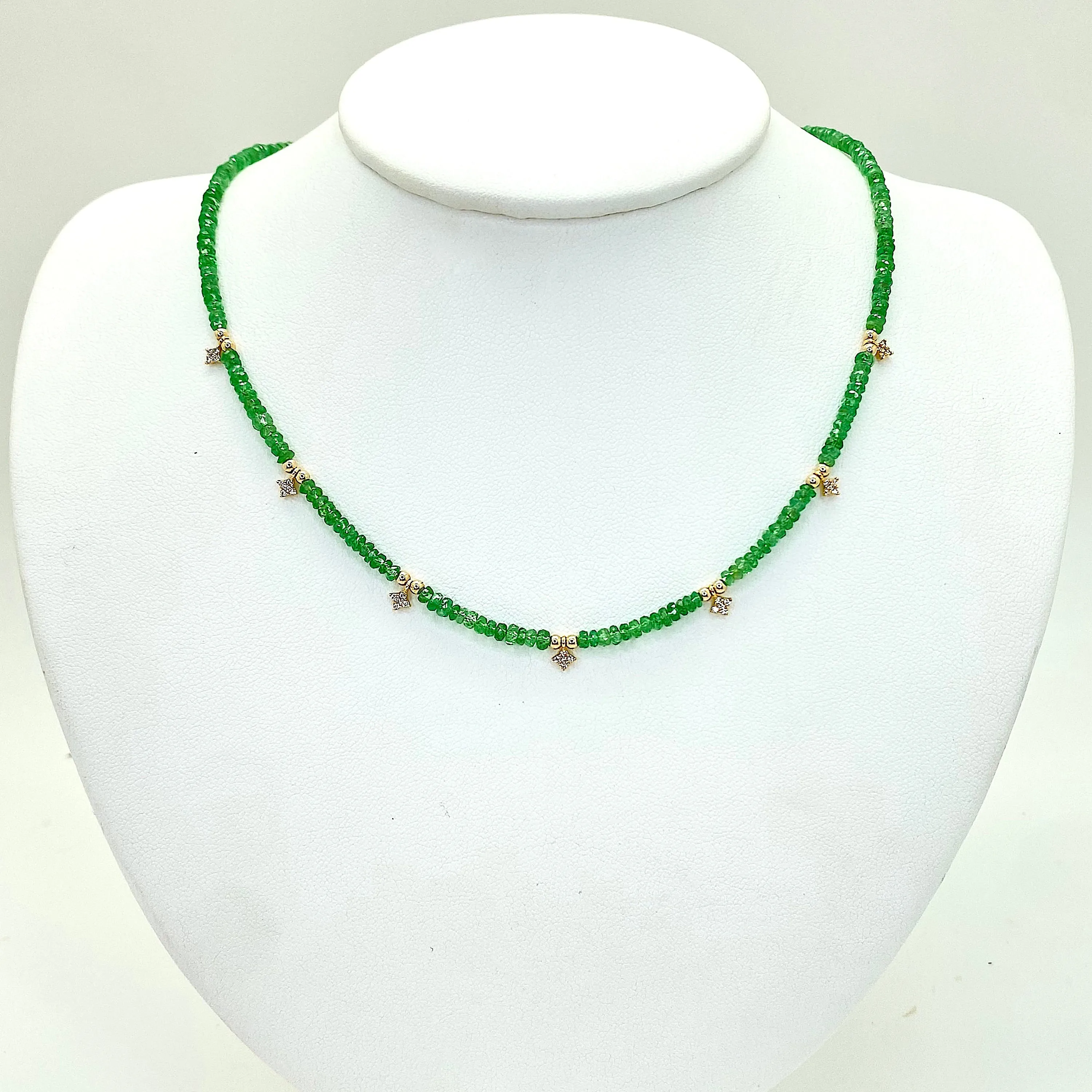 Gemmy necklace - Tsavorite Garnet
