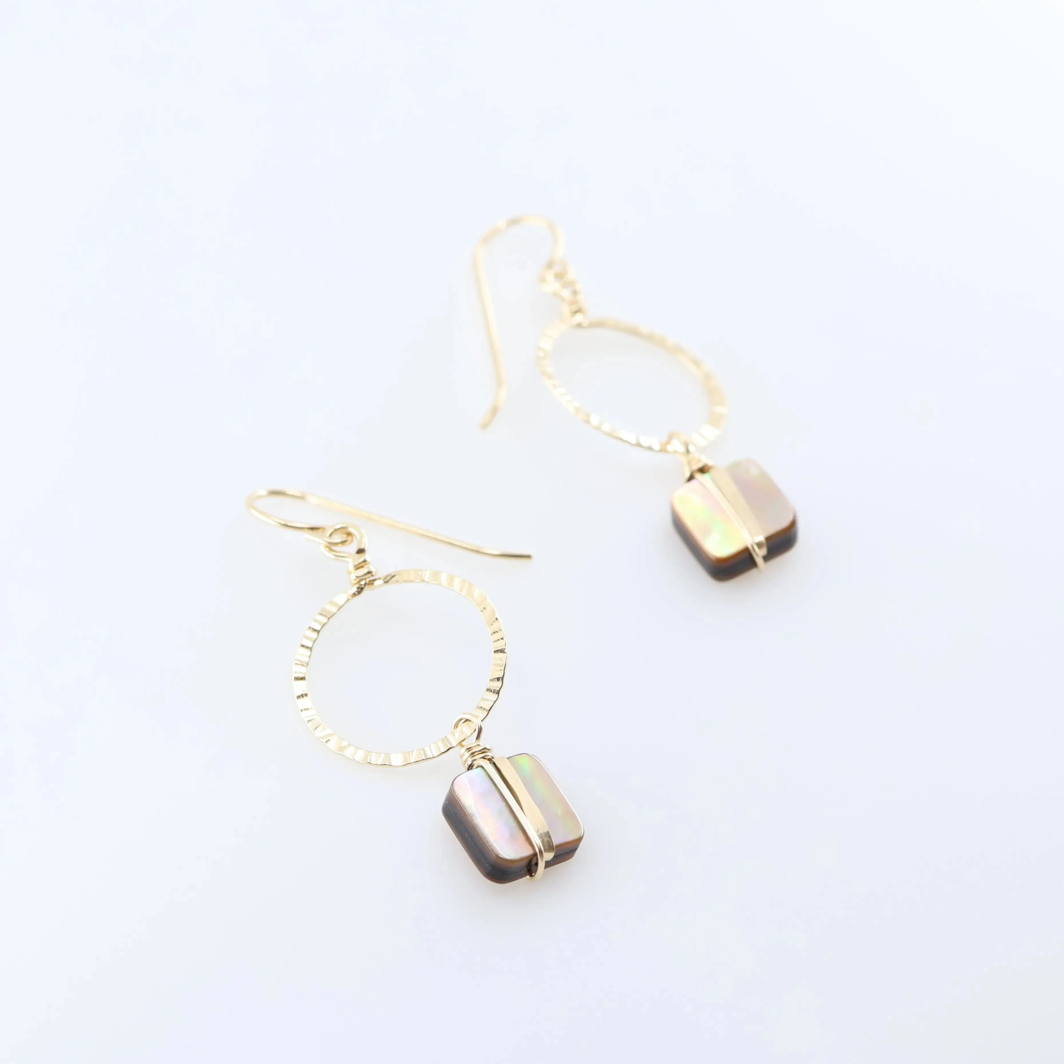Hammer Textured Circle Earrings with Mocha Abalone
