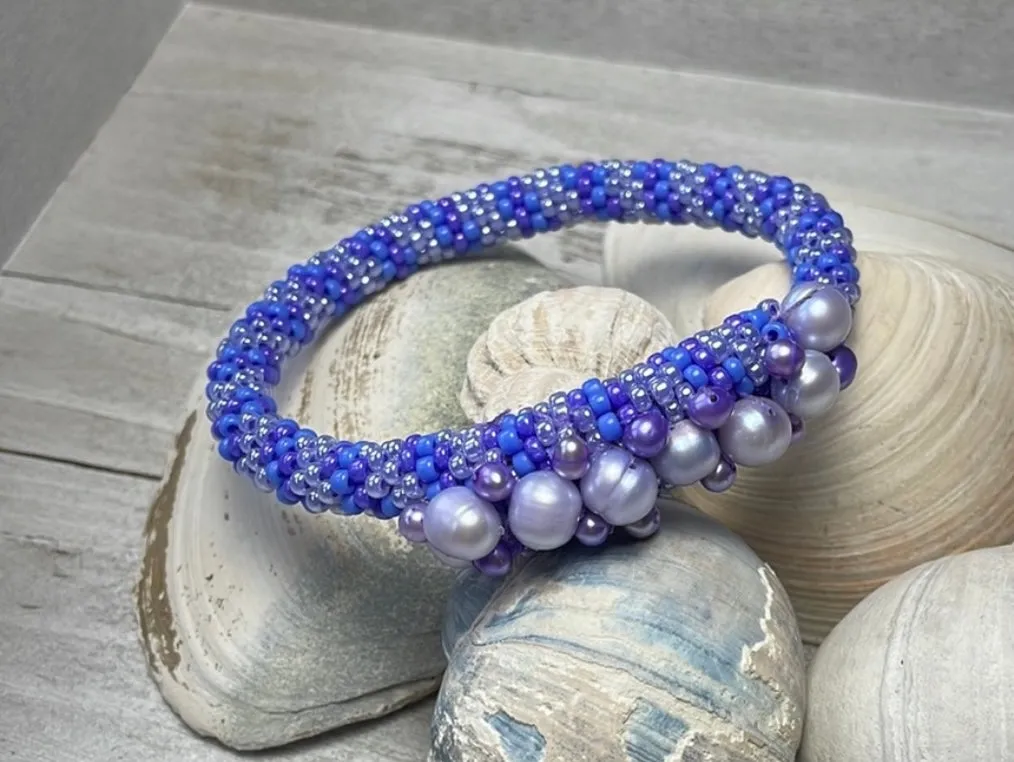 Purple pearl crocheted bracelet