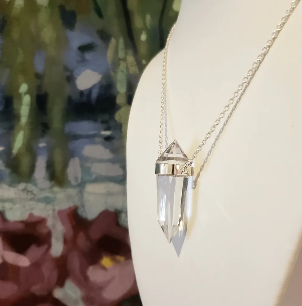 Vogel Necklace (Various Colors)